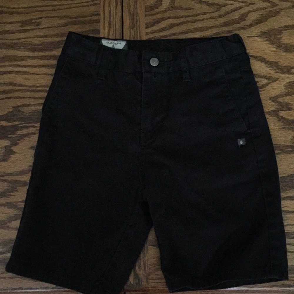 Boys Volcom shorts